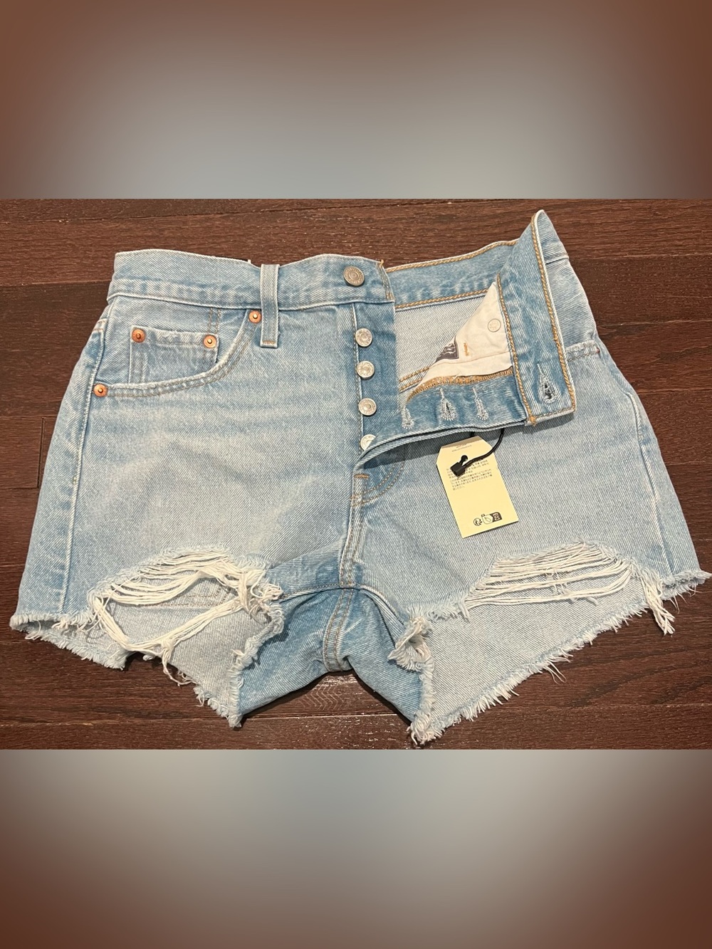 Levi’s 501 Distressed Denim Shorts | NWT